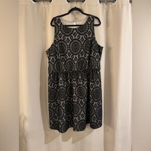 TACERA Black and Cream Sleeveless Lace Dress